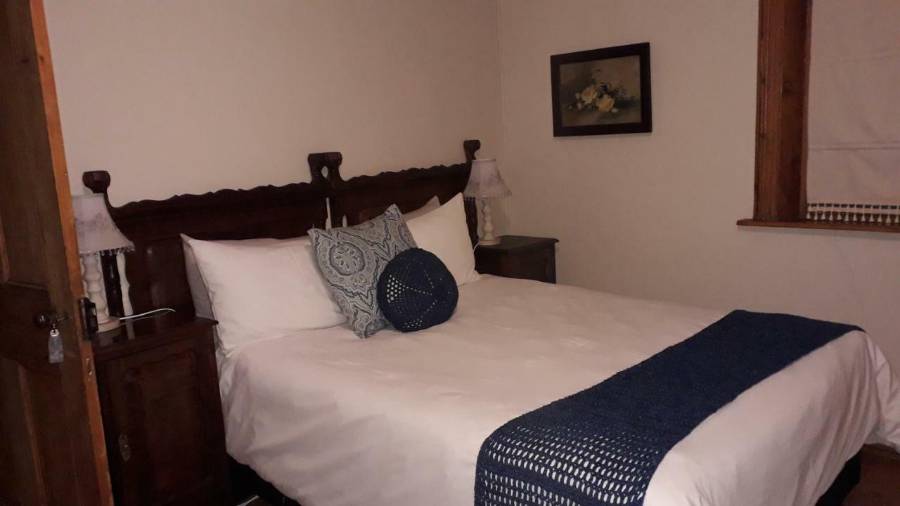 Calvinia Guesthouse Extérieur photo